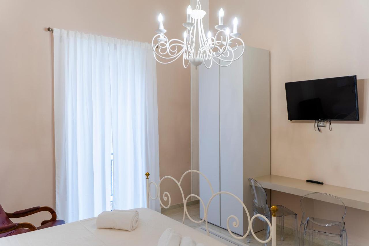 Hotel A Casa Dei Miei à San Pietro Vernotico Extérieur photo
