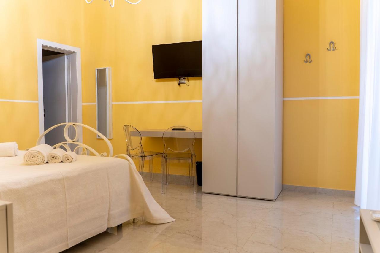 Hotel A Casa Dei Miei à San Pietro Vernotico Extérieur photo