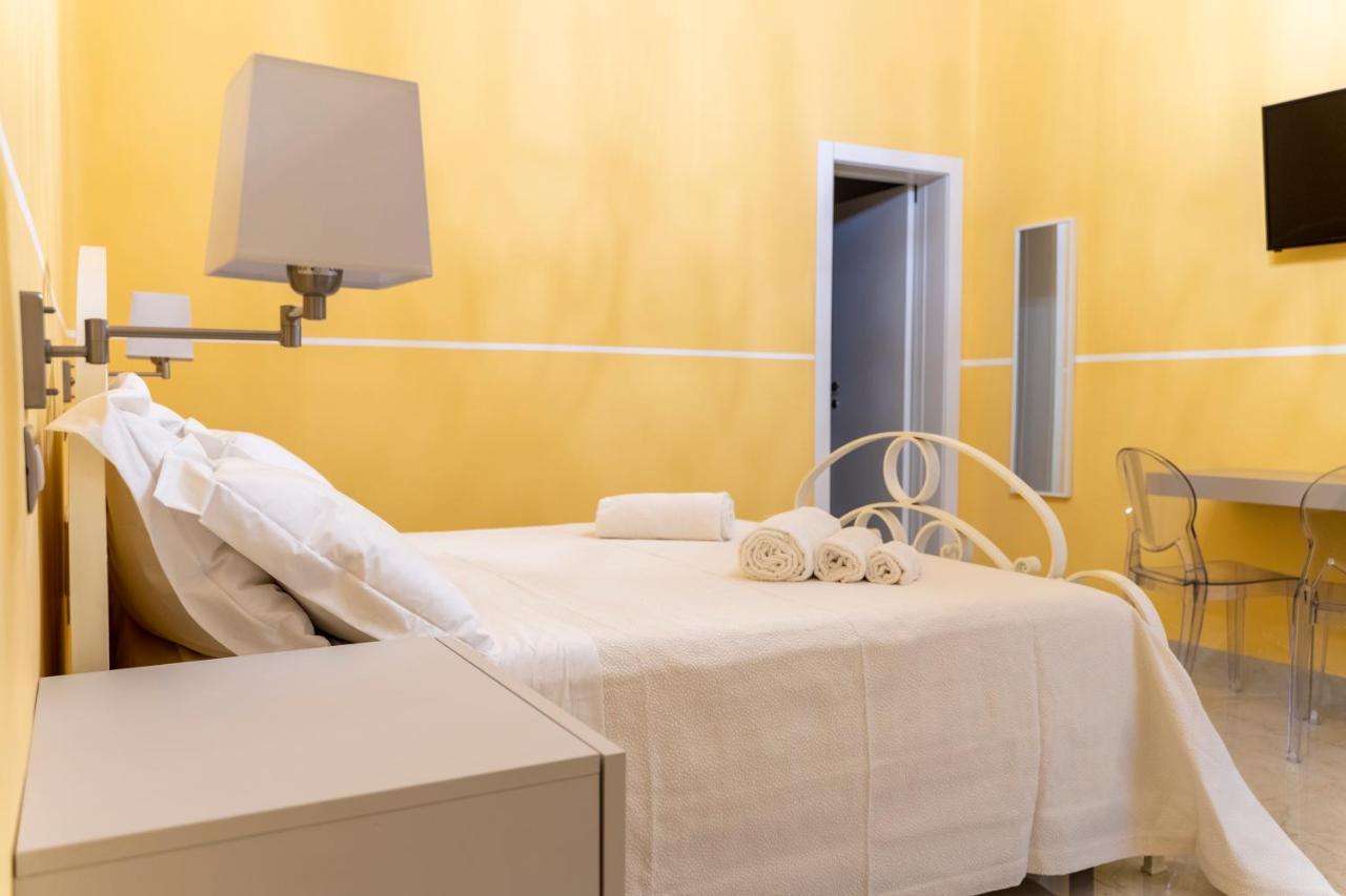 Hotel A Casa Dei Miei à San Pietro Vernotico Extérieur photo