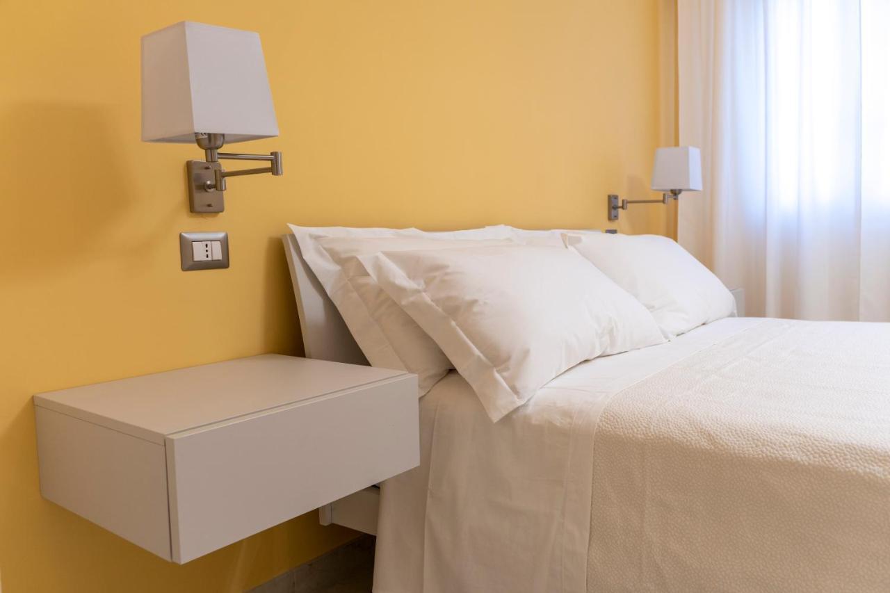 Hotel A Casa Dei Miei à San Pietro Vernotico Extérieur photo