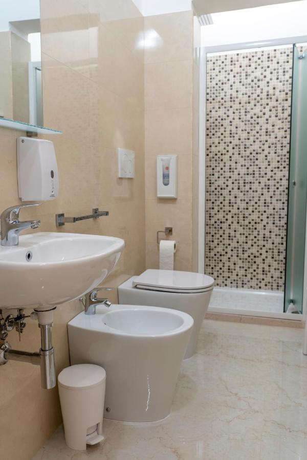 Hotel A Casa Dei Miei à San Pietro Vernotico Extérieur photo