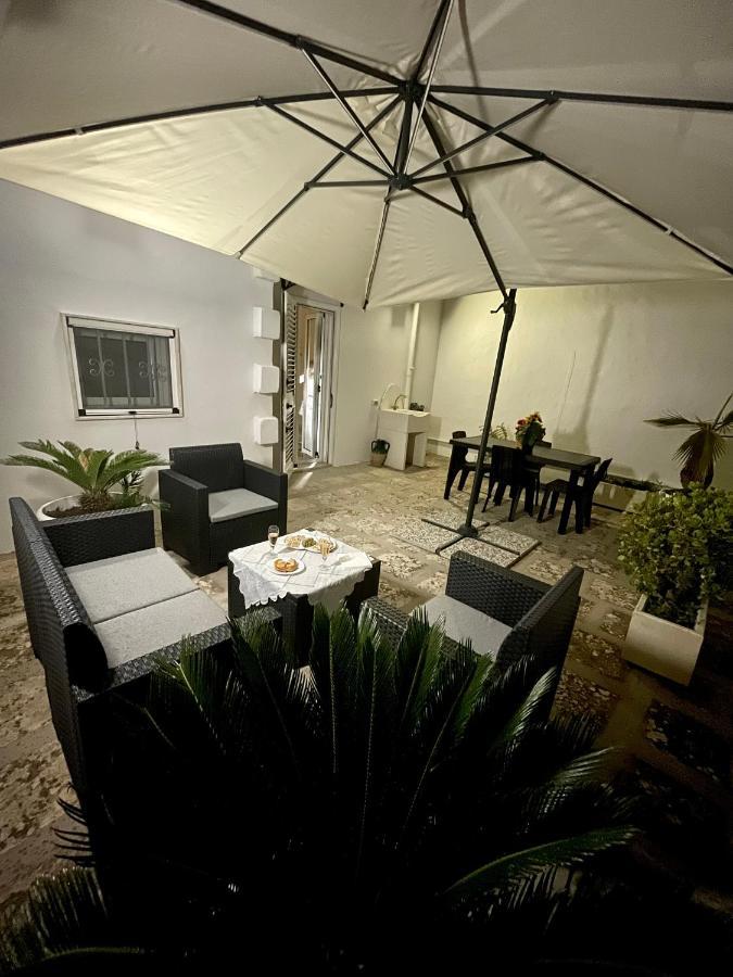 Hotel A Casa Dei Miei à San Pietro Vernotico Extérieur photo