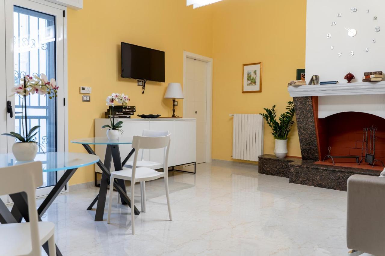 Hotel A Casa Dei Miei à San Pietro Vernotico Extérieur photo